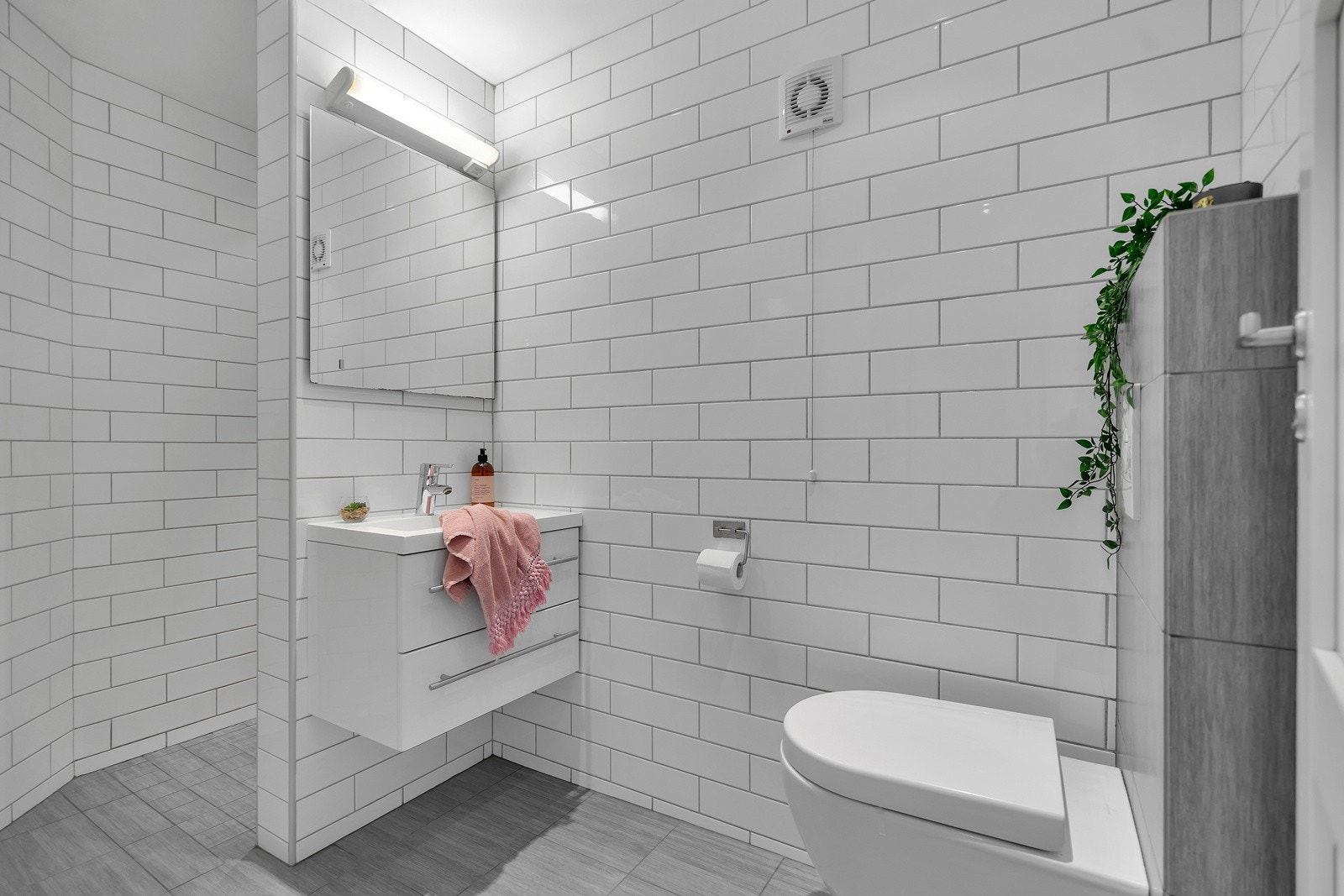 Bad 2 i underetasje fra 2012-2013 Galleribilde