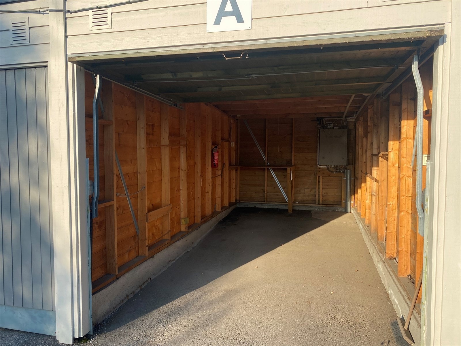 Garasje innvendig, privat bilde. Galleribilde