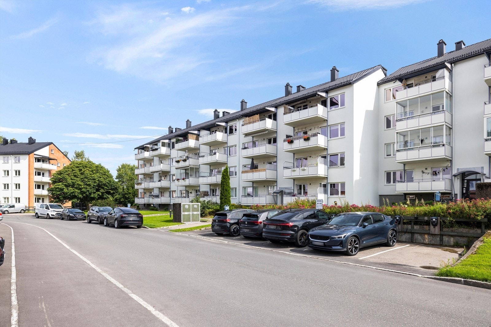 Borettslaget ligger rett ved lysløypa og flotte turmuligheter. Galleribilde