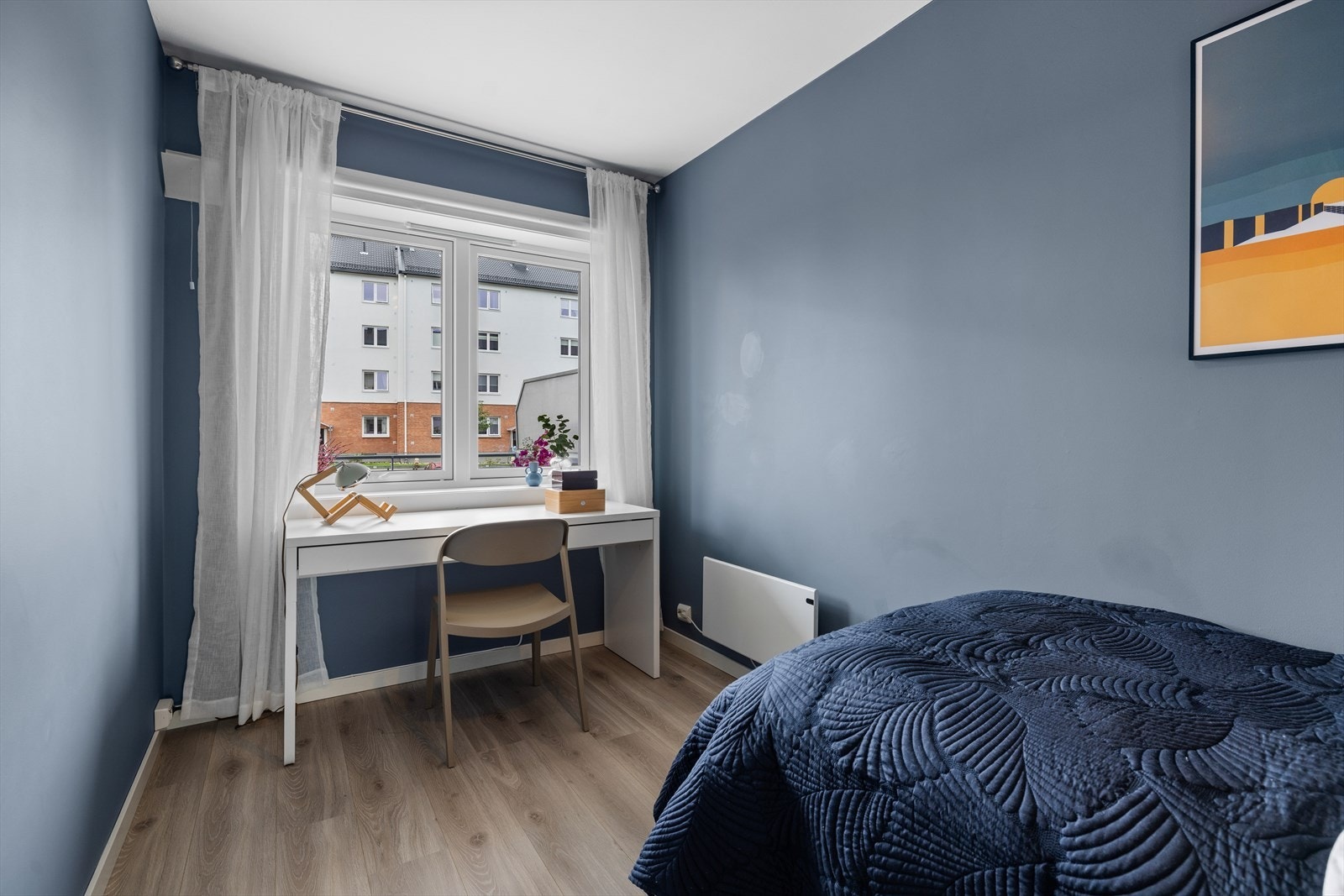 Leiligheten består av to gode soverom. Det minste soverommet har direkte adkomst fra stue. Galleribilde