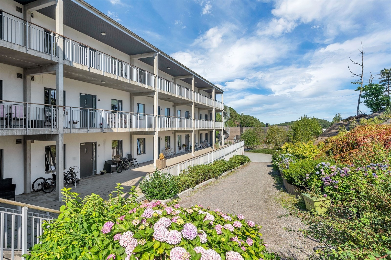 Uteområde sameiet Galleribilde