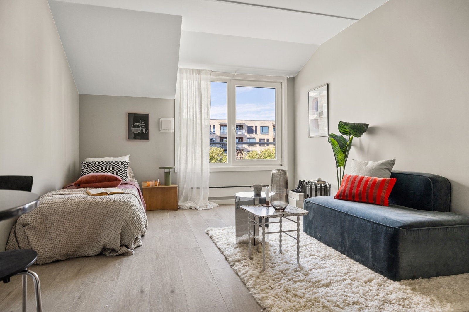 Cecilia Johansen v/ EIE eiendomsmegling ønsker velkommen til Teisenveien 5E! Galleribilde