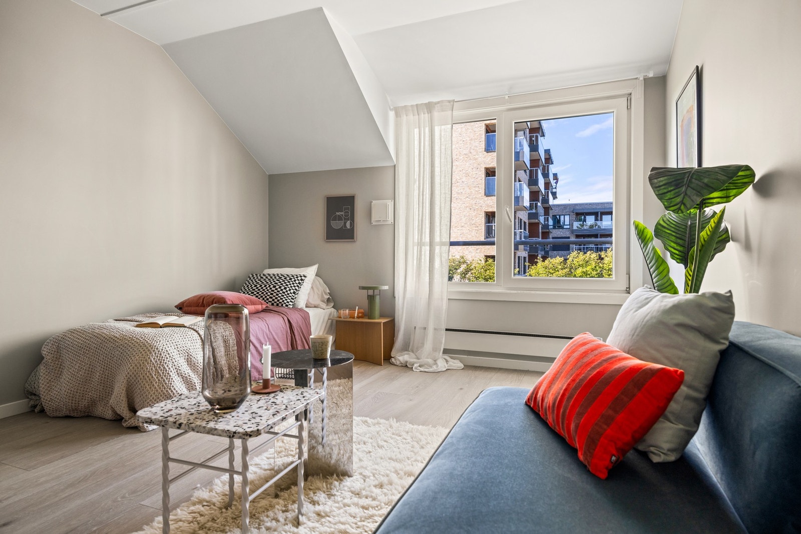 Leiligheten ligger fint til i 3. etasje og har en god planløsning. Galleribilde