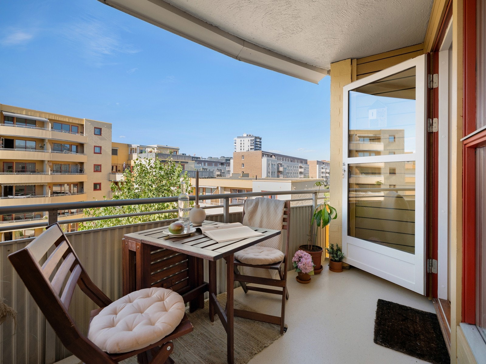 Kaja A. Fossberg i DNB Eiendom har gleden av å presentere Jordal Terrasse 2! Galleribilde