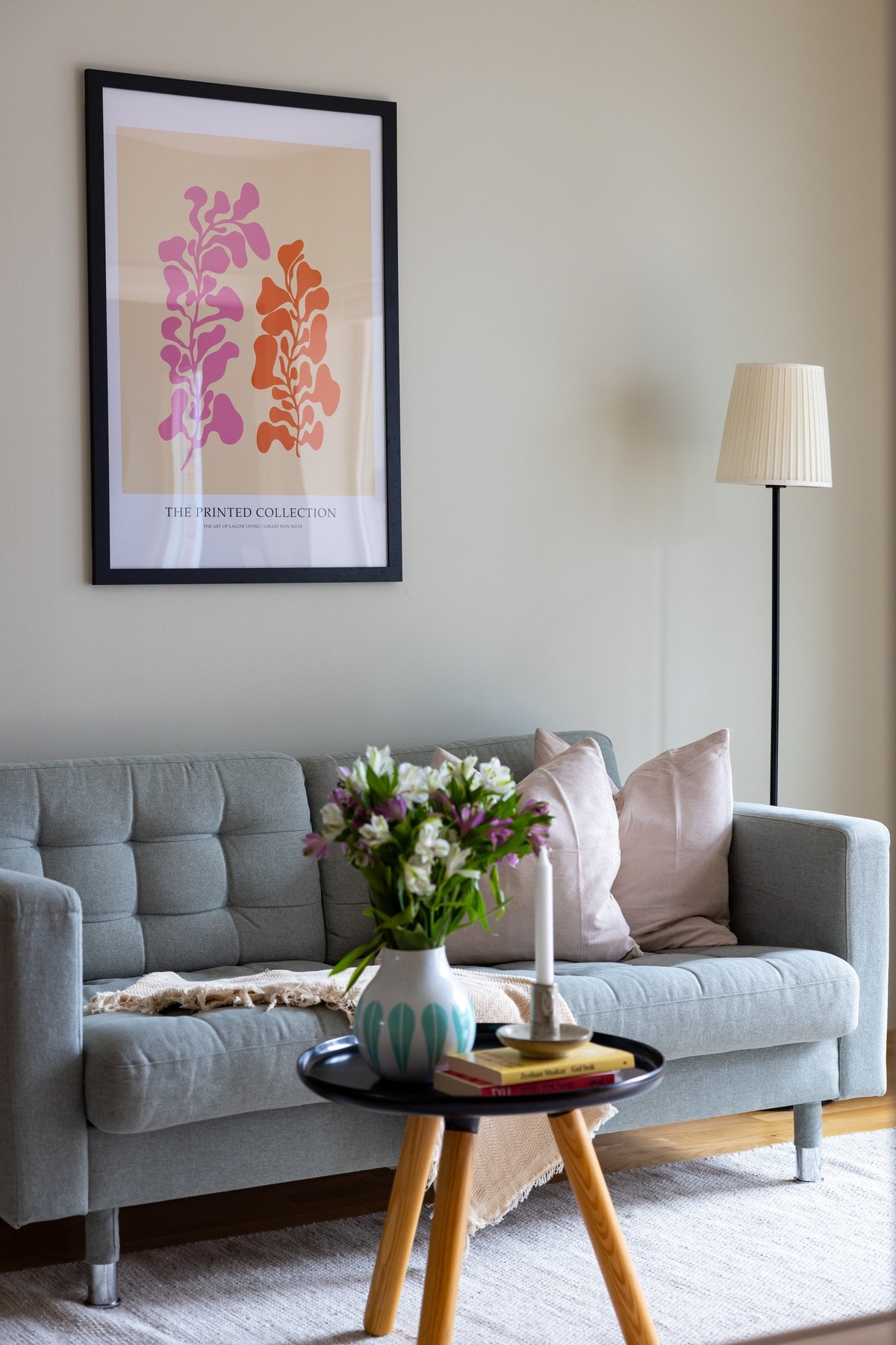 Her er det god plass til sofagruppe med tilhørende møblement. Galleribilde