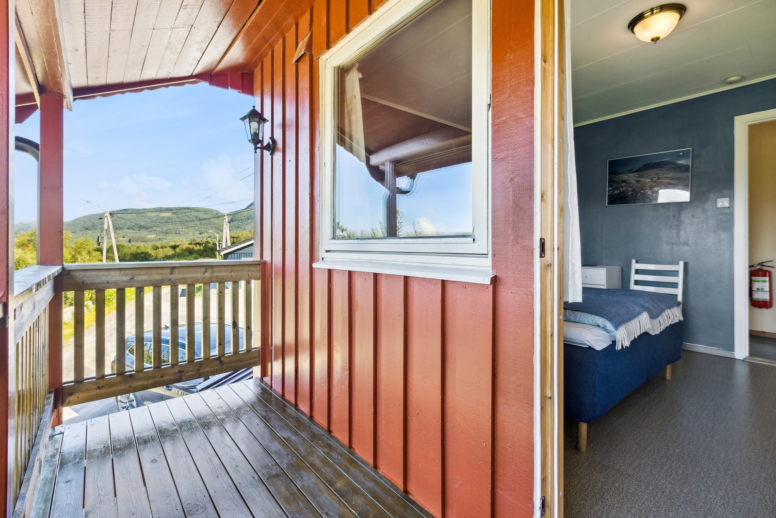 Her med utgang i fra soverom Galleribilde