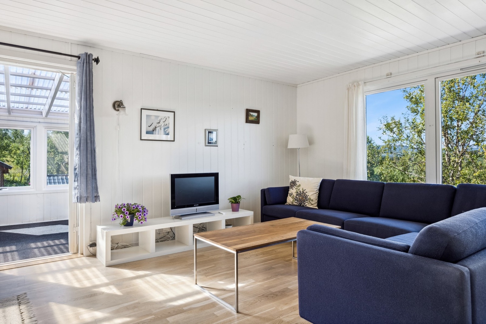 Utgang til vinterhage Galleribilde