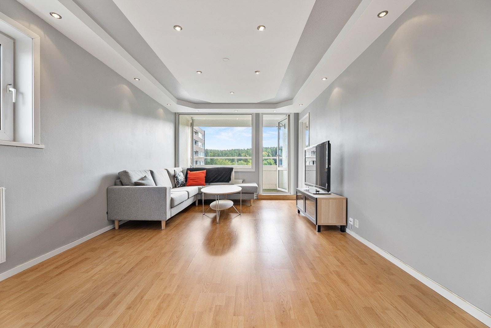 Dimbare downlights i himlingen Galleribilde