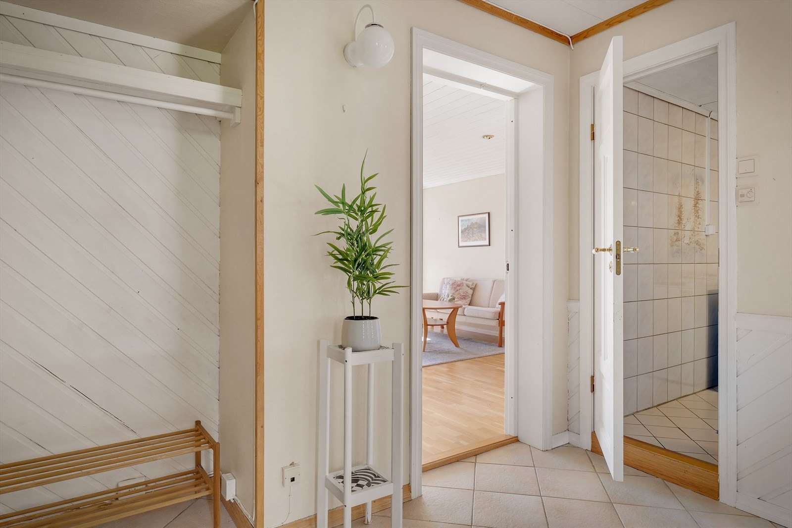 - Velkommen inn til en hyggelig visning. Husk visningspåmelding! - Galleribilde