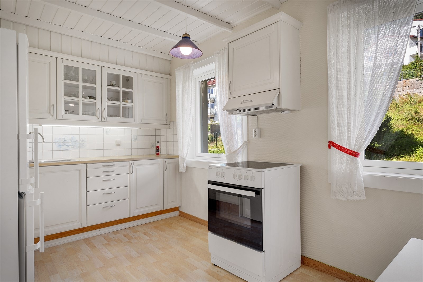 - Kjøkkenet måler 10,9 m² - Galleribilde