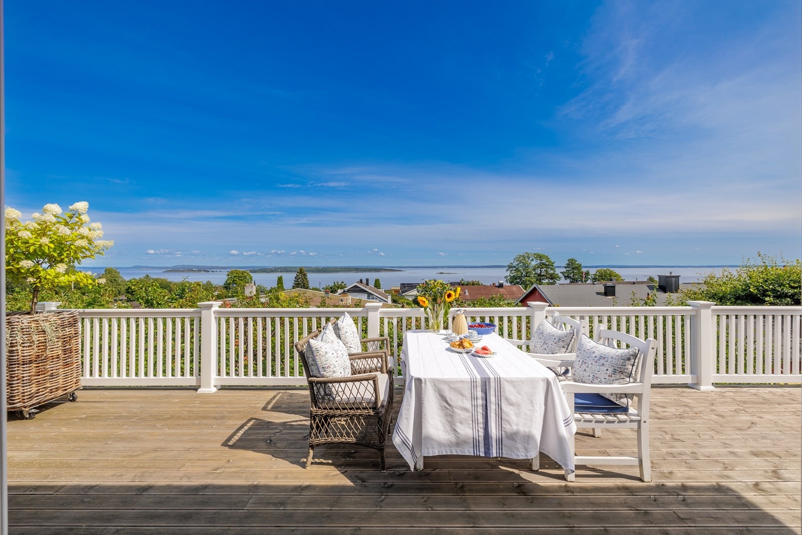 Nordvik v/Caroline Wivestad har gleden av å ønske velkommen til Damgata 49! Galleribilde