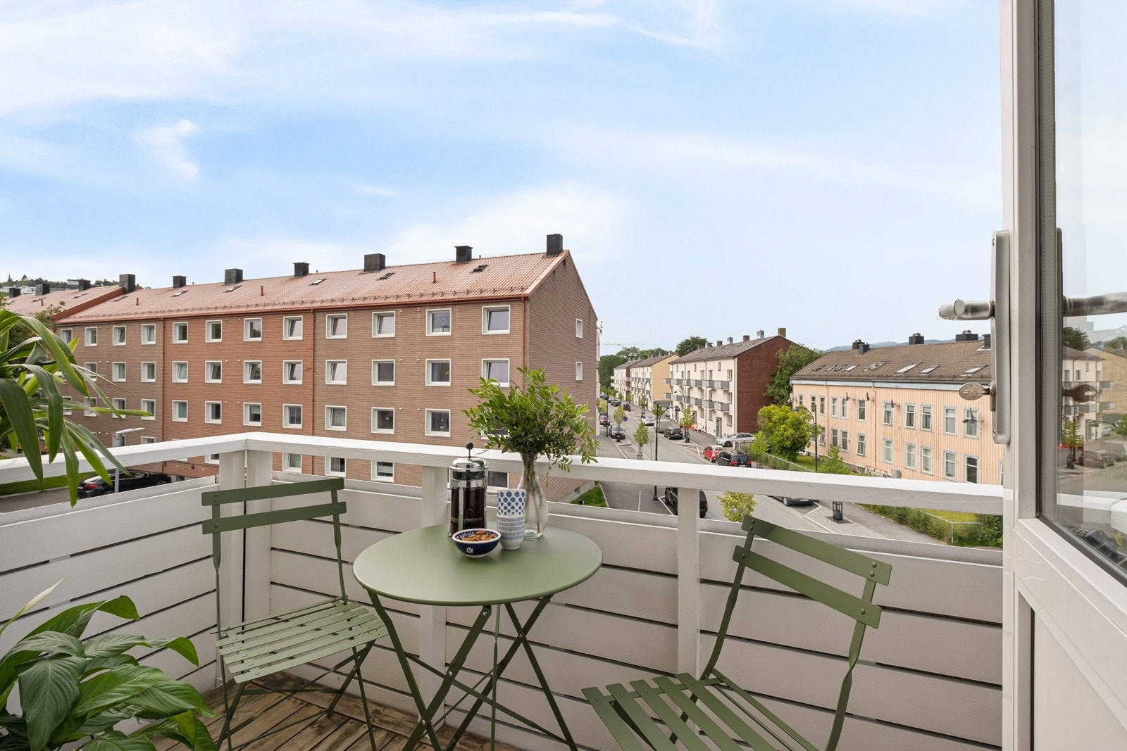 Leiligheten har en av de beste beliggenhetene i sameiet og er plassert helt ytterst i feltet. Galleribilde