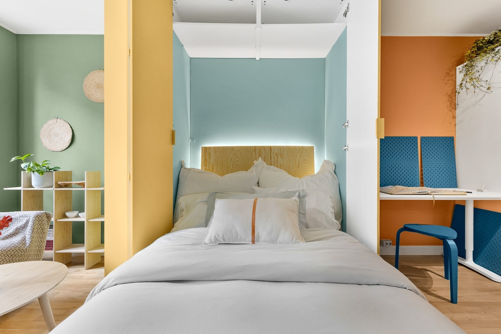 Alle fargene i leiligheten er hentet fra ulike bygninger på Kampen og setter et koselig preg på leiligheten. Galleribilde