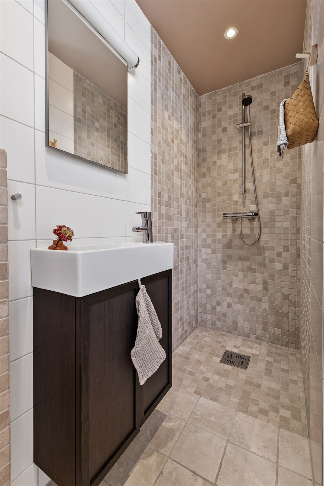 Egen delikat dusjnisje som gir en luksuriøs stemning. Galleribilde