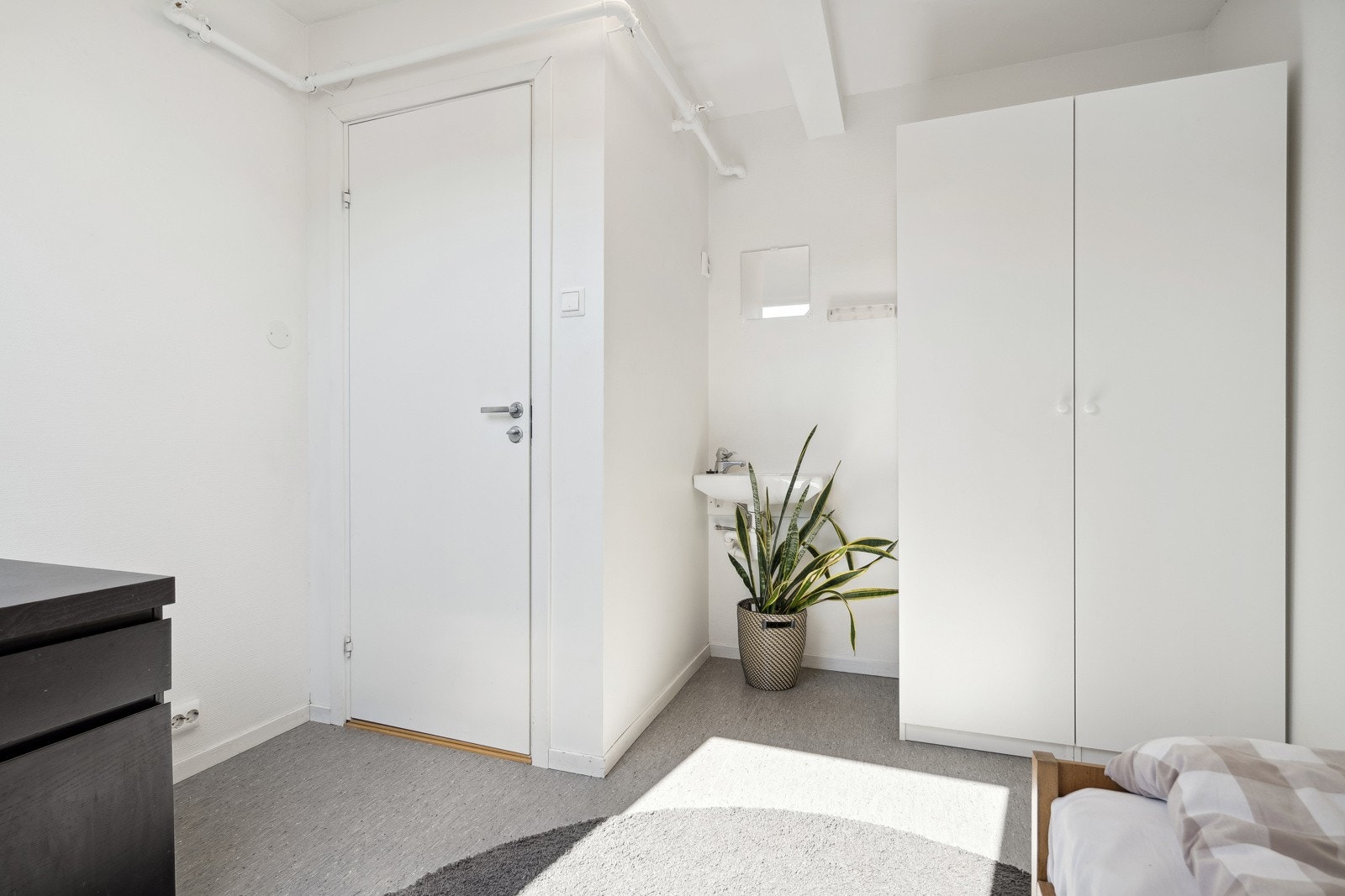 Her er det god plass til det man måtte ønske av møblement. Galleribilde