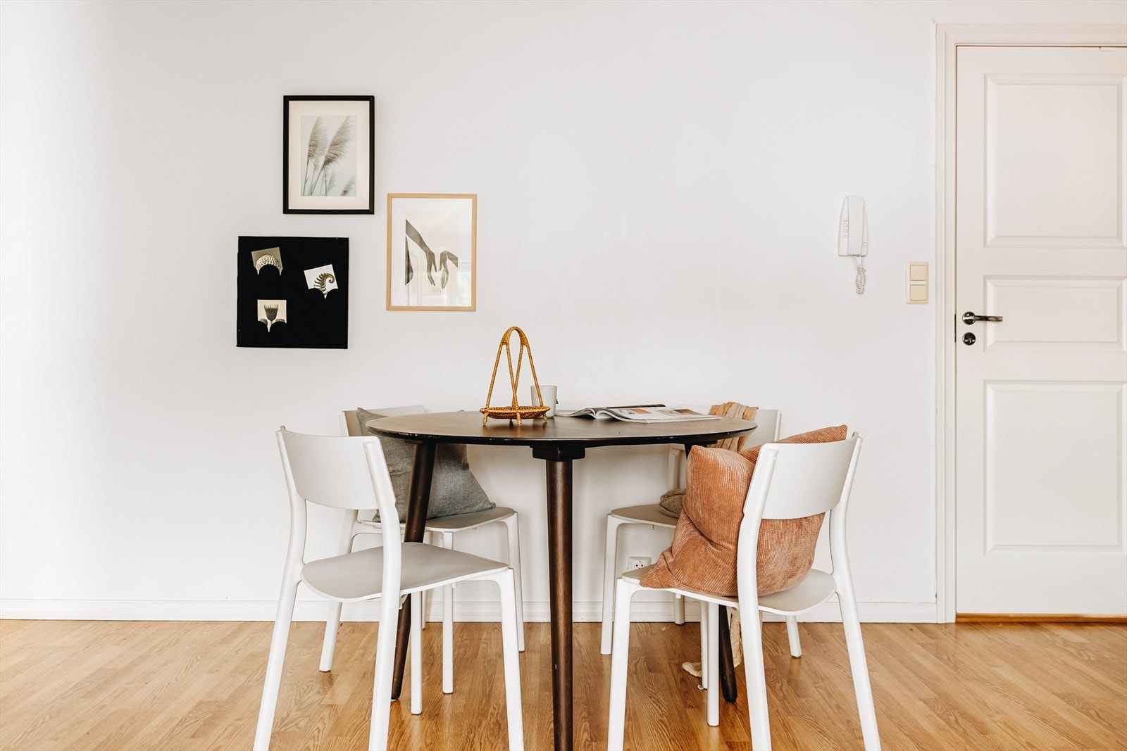 Leiligheten ble innredet i forbindelse med rehabilitering av bygningen i ca. 2003. Galleribilde