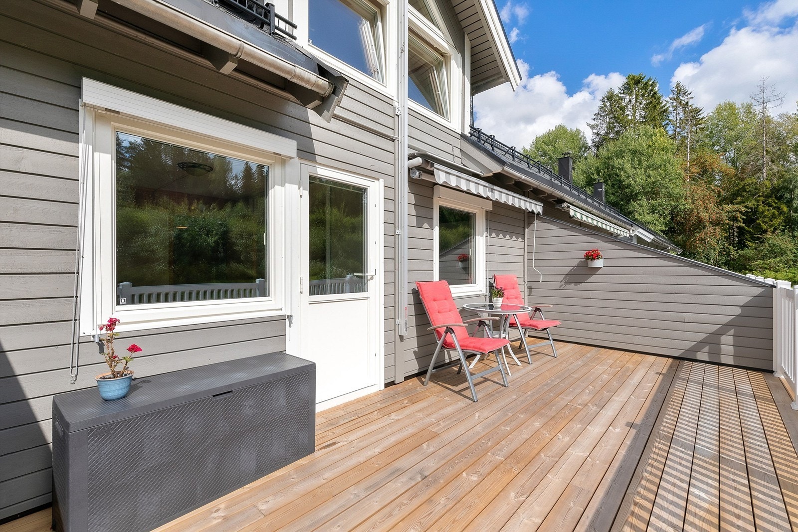 Balkongen er sydvestvendt og er på 19 kvm. Galleribilde