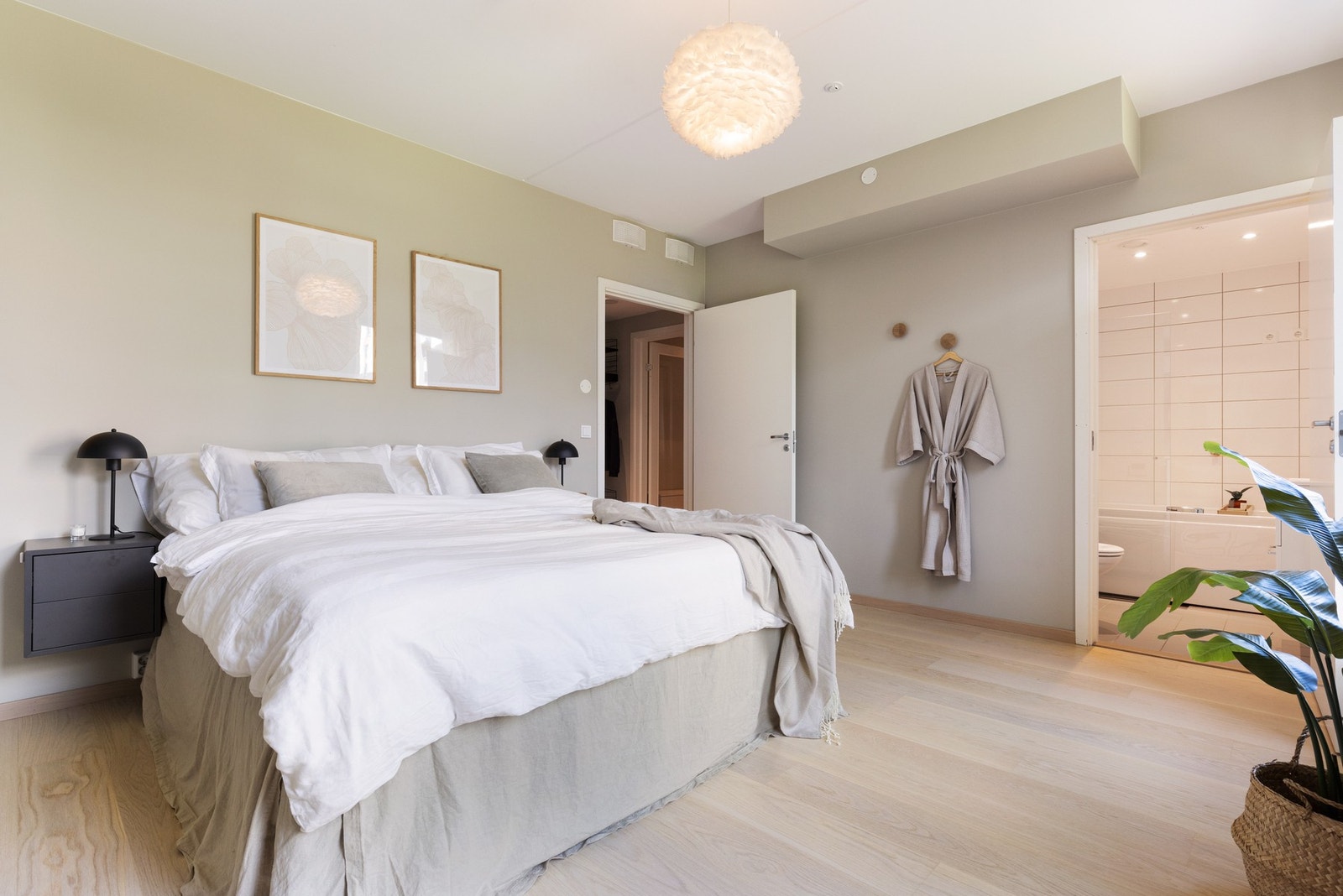 Tilgang til et eget en-suite bad med badekar Galleribilde