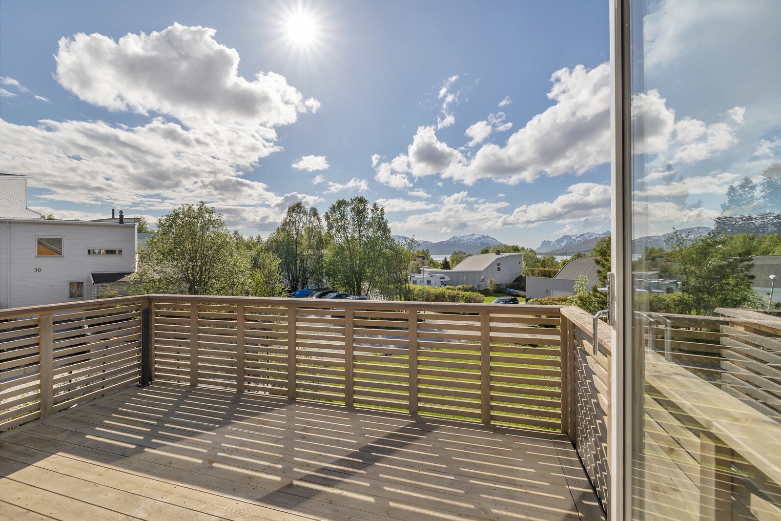 Velkommen til svært attraktivt beliggende Nordavinden 37 - presentert av Storhaug + Partnere AS Galleribilde