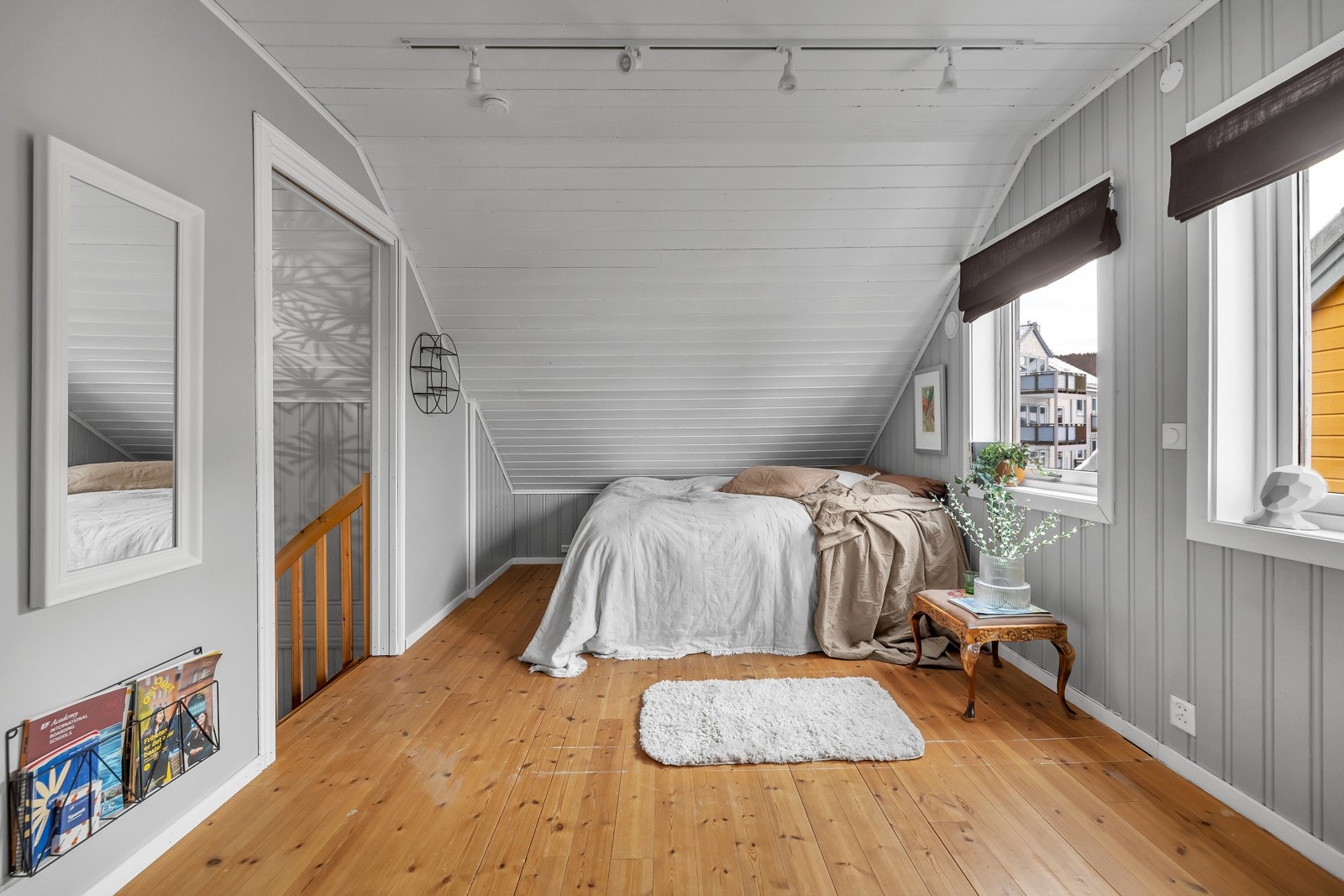 I boligens 3. etasje er det et stort soverom/loftstuye Galleribilde