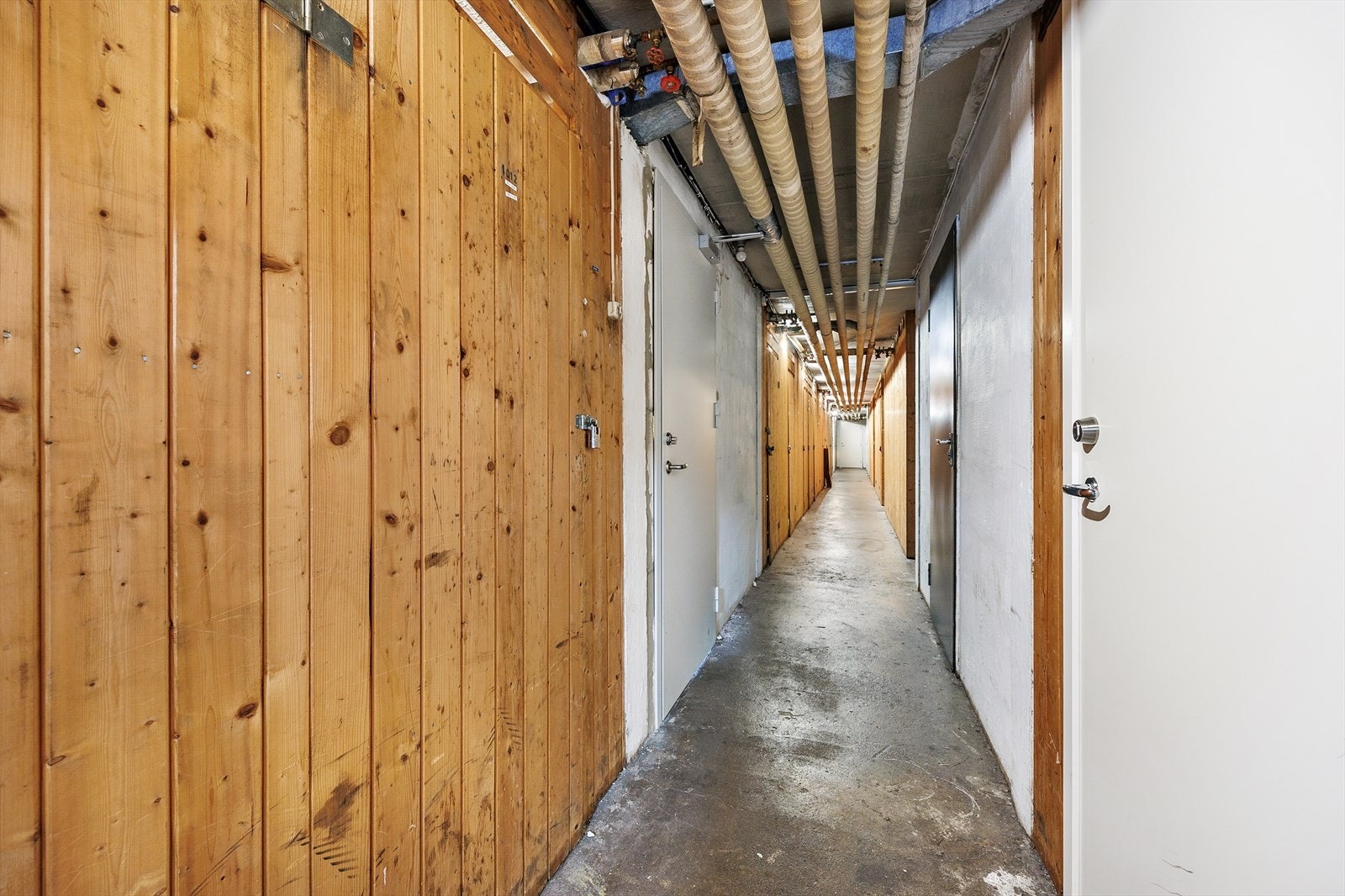 Det medfølger to kjellerboder. Galleribilde