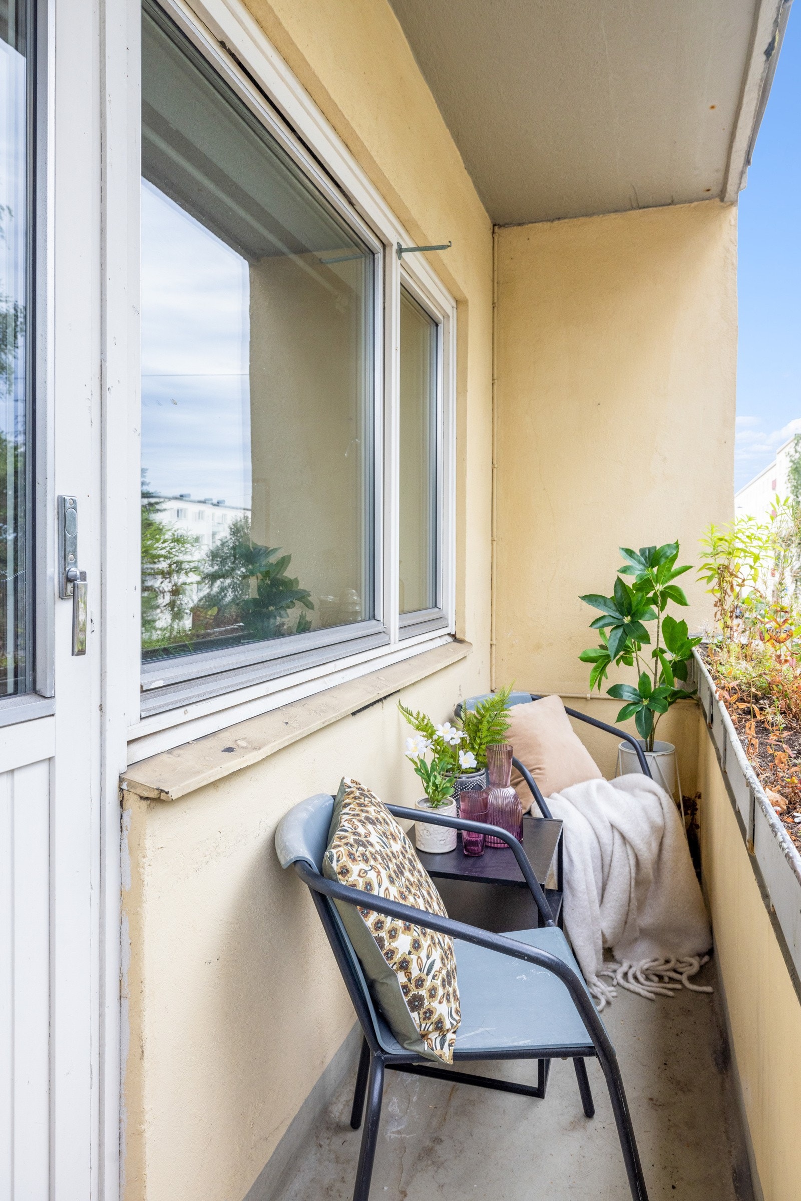 Balkongen er på ca. 4,2 kvm. Galleribilde