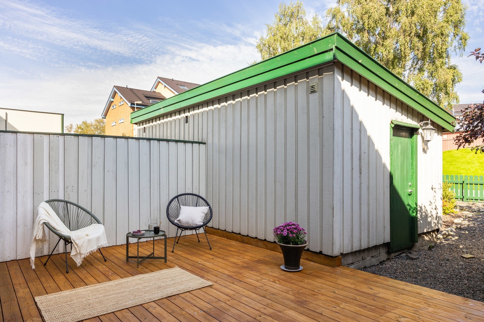 Her har du også bod målt til ca. 9kvm. Rikelig med oppbevaringsplass. Galleribilde