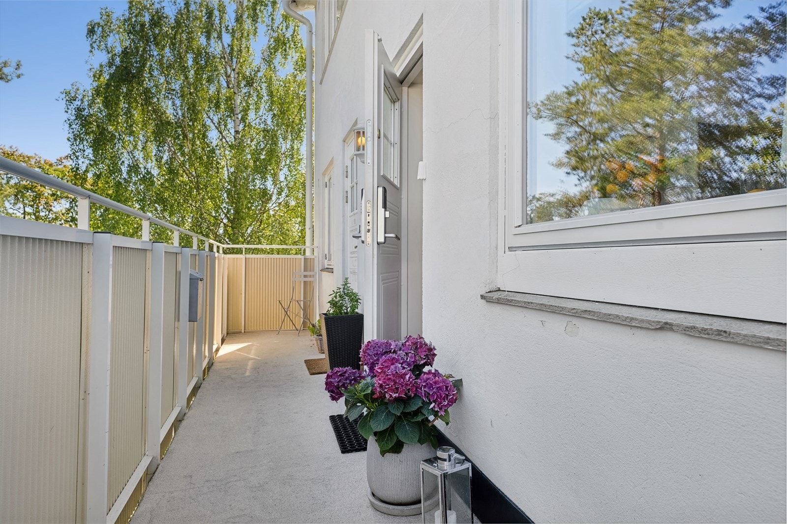 Egen inngang til leiligheten, "Rekkehusfølelse" Galleribilde