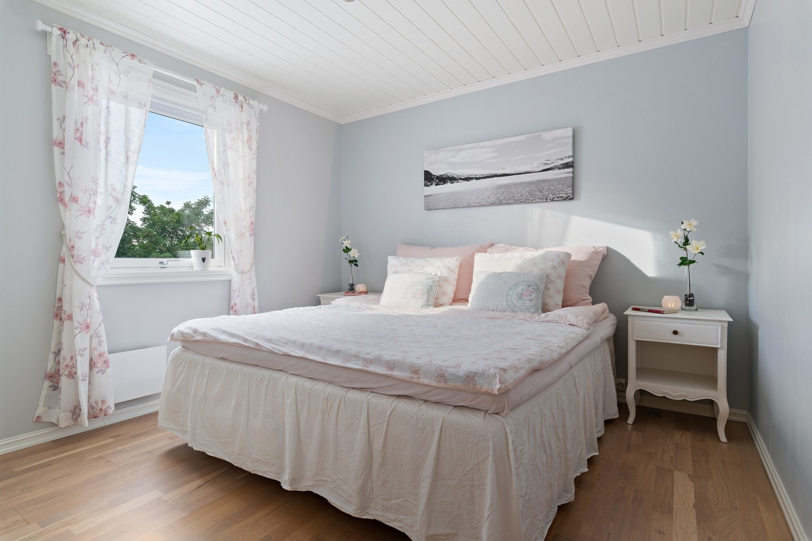 Soverom 6. Ligger for seg selv ved inngangspartiet. Galleribilde