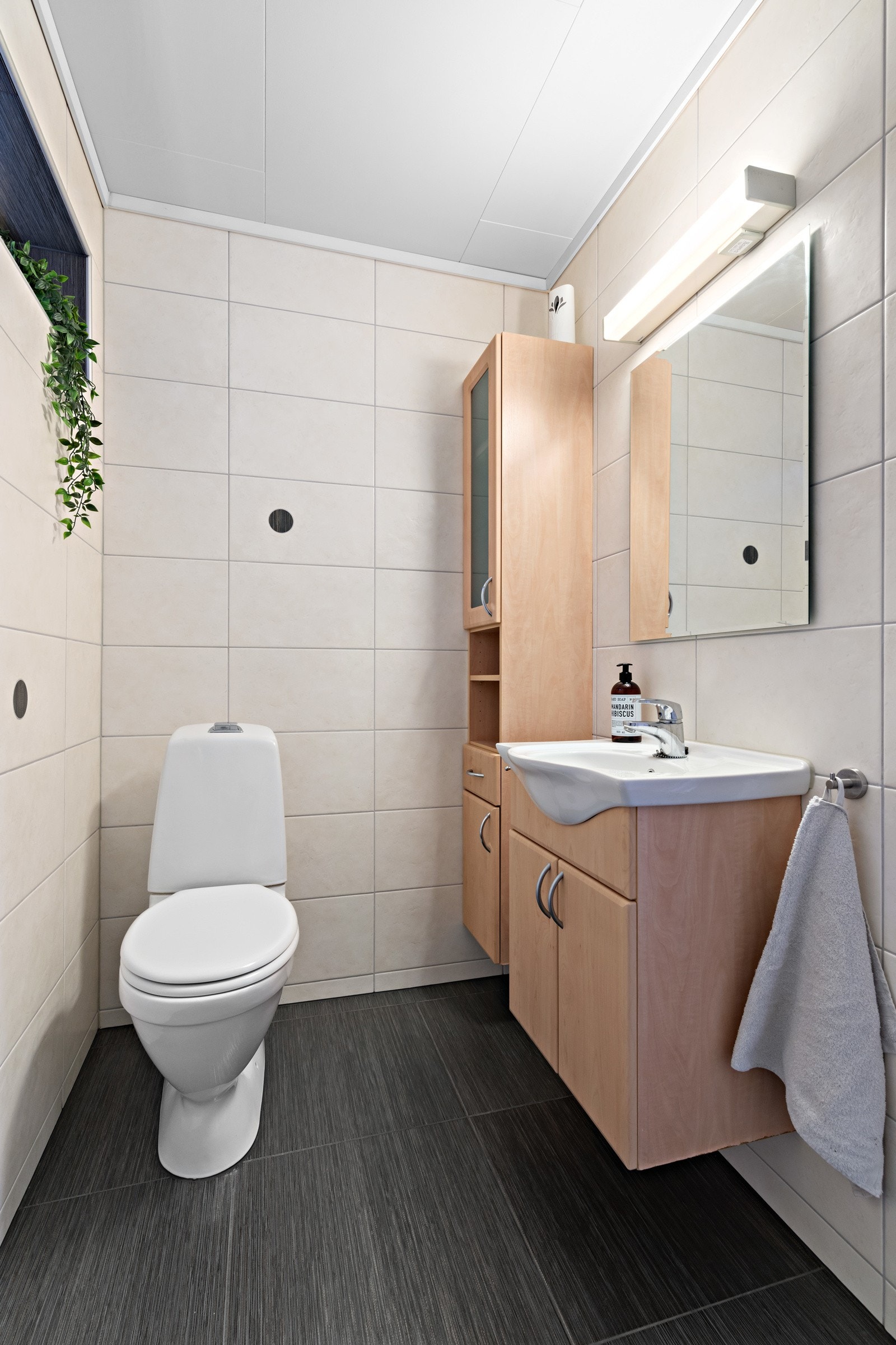 Bad fra 2012 i underetasje. Galleribilde