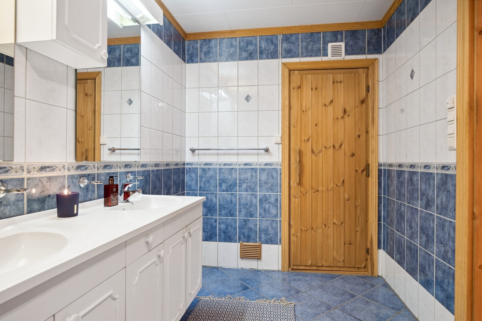 Fra badet er det adkomst til badstuen. Galleribilde