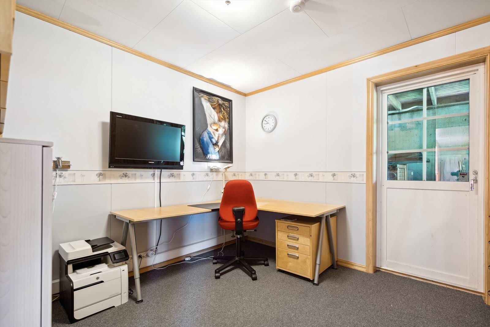 Soverom 5, benyttes i dag som kontor. Egen utgang ut. Galleribilde