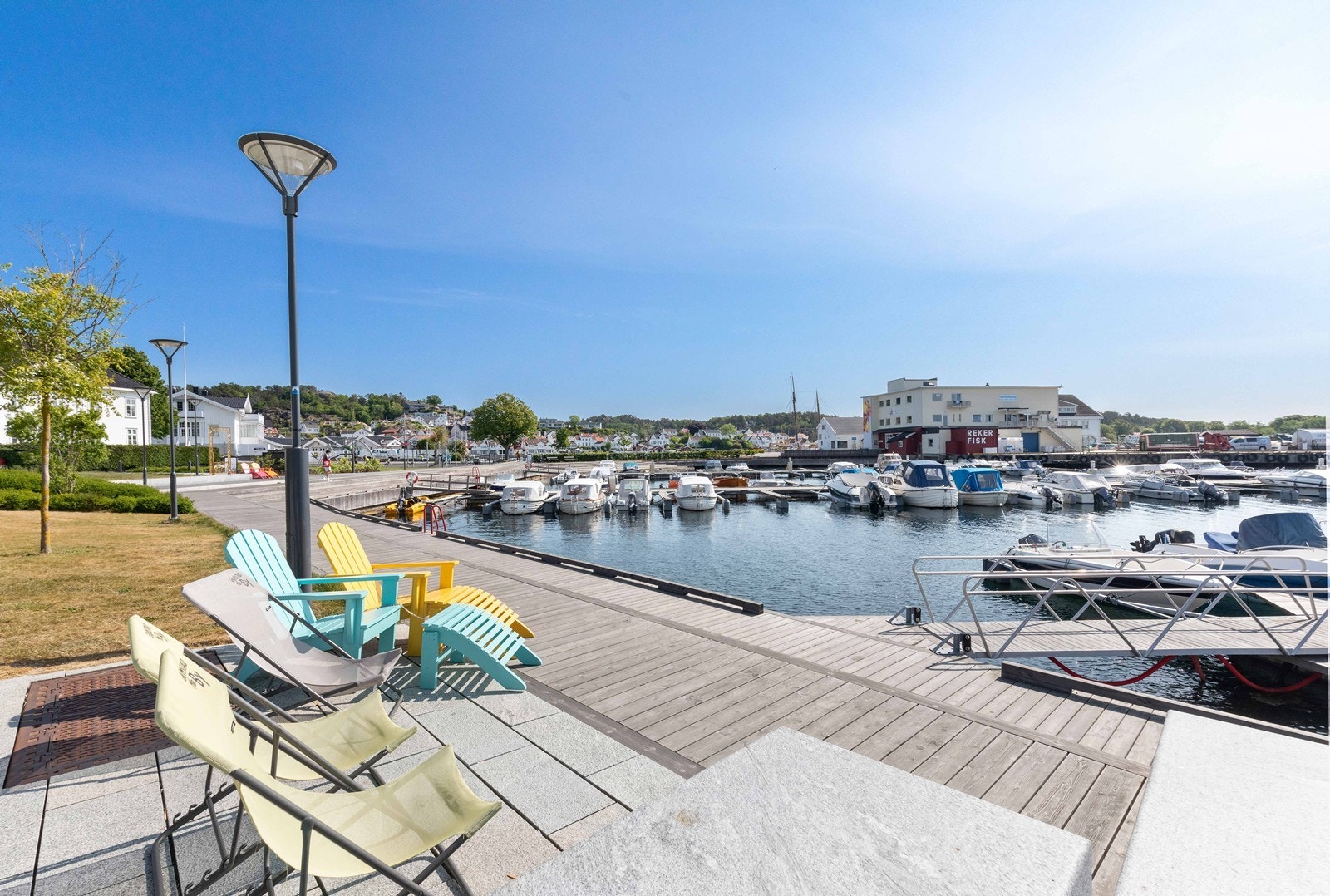 Grimstad om sommeren. Galleribilde