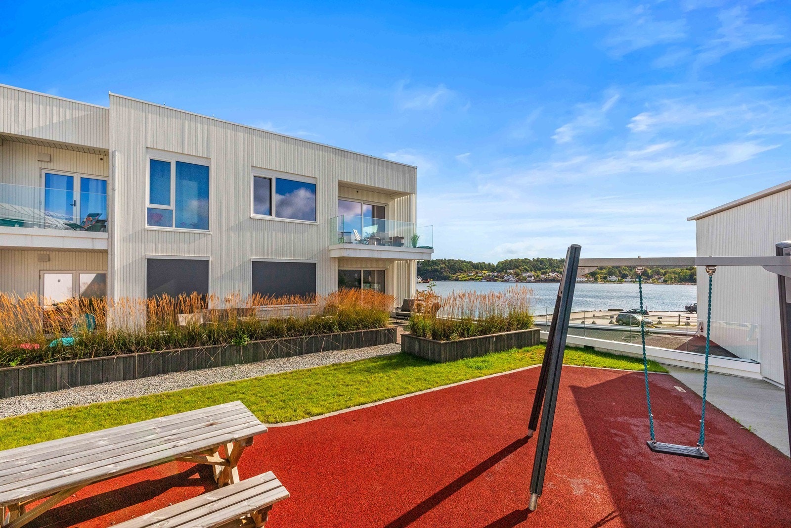 Området er meget skjermet med koselige grøntområder og sosiale møteplasser. Galleribilde