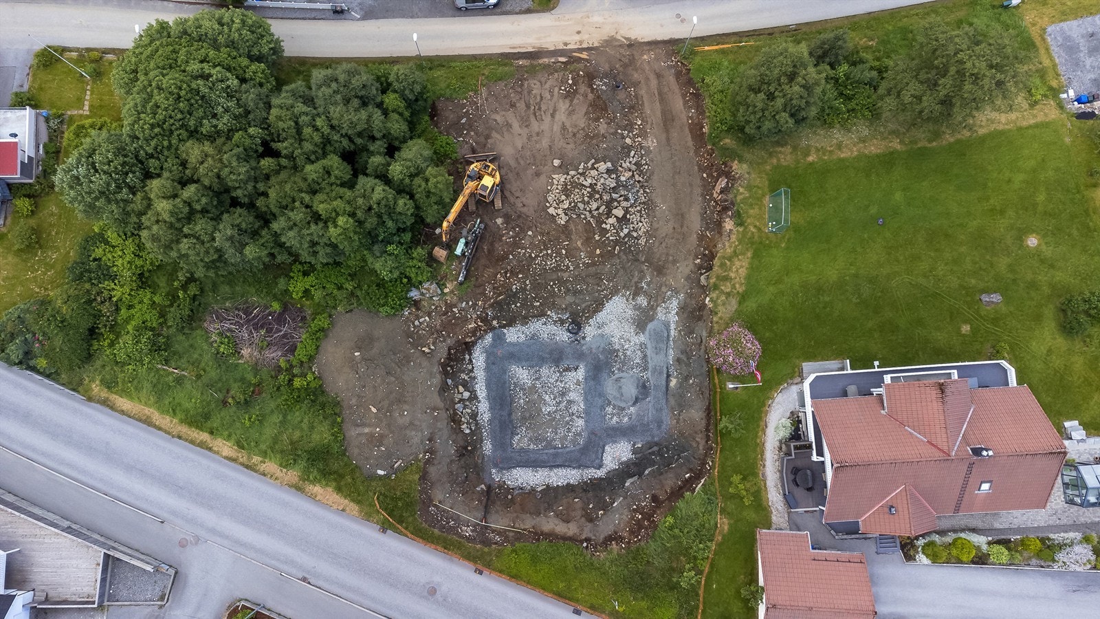 Tomt på ca 575 kvm, fint beliggande sentralt i Holsekerbakken Galleribilde