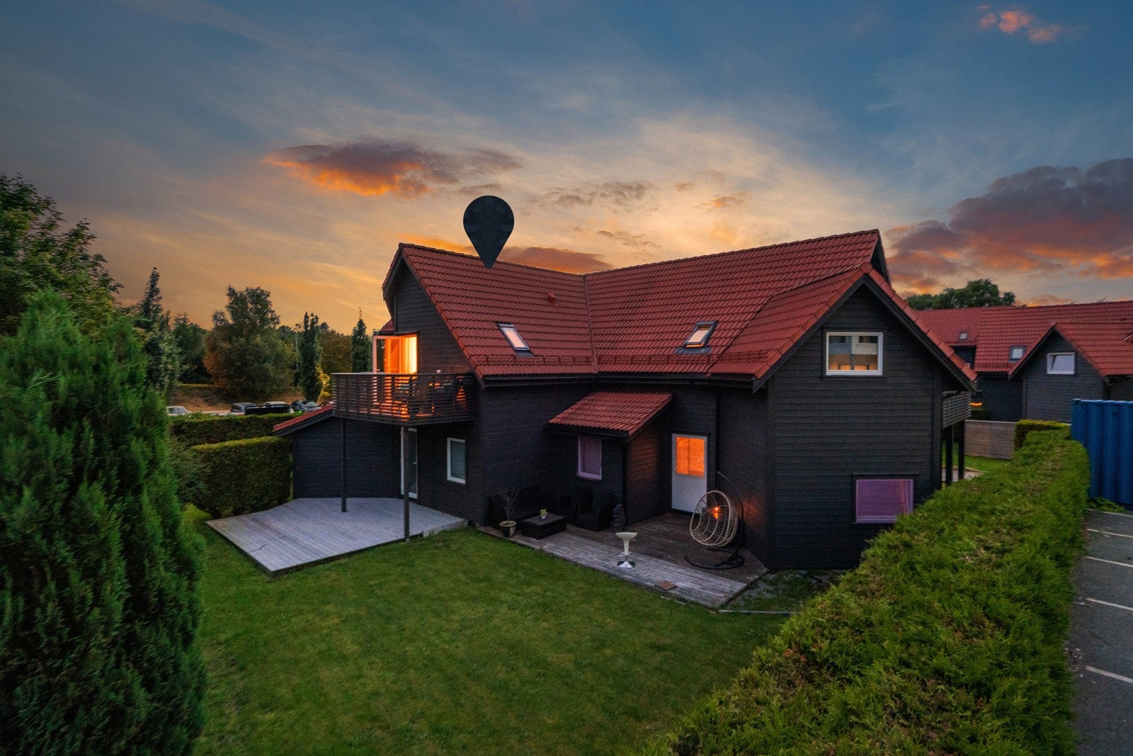 Leiligheten har en pen beliggenhet i byggets 2. etasje. Galleribilde