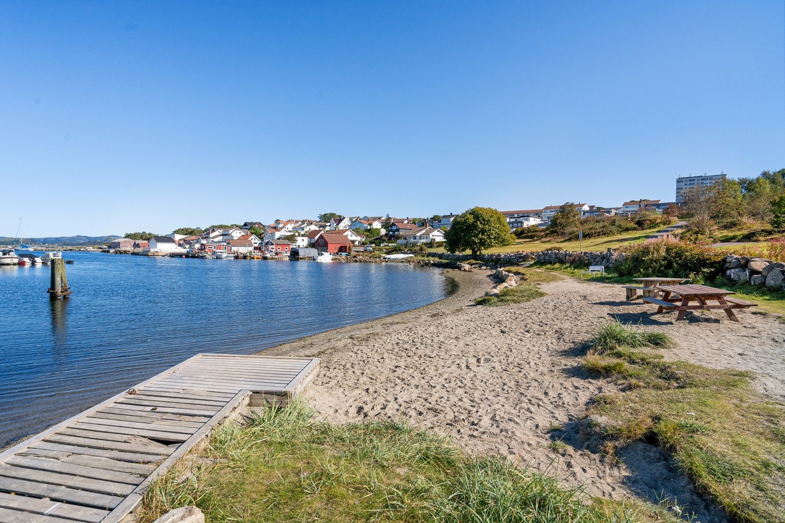 Dusavika badeplass er 7 minutter gange unna. Velkommen til visning! Galleribilde