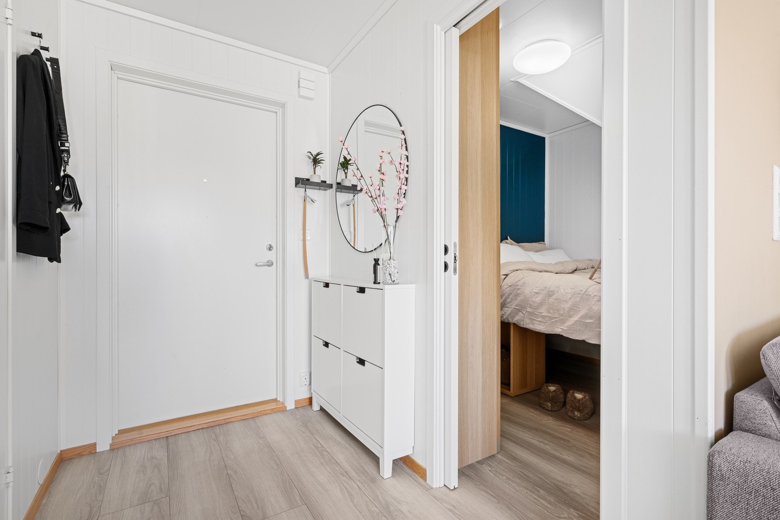 Nåværende eier har innredet innvendig bod som soverom. Galleribilde