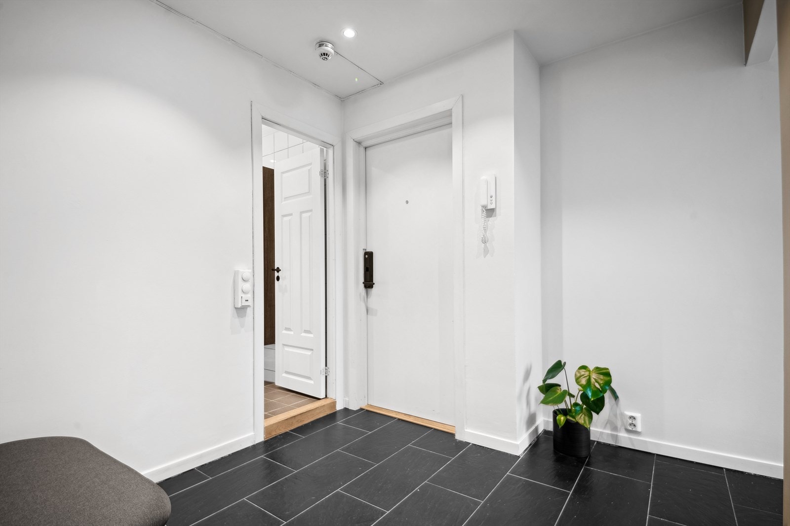Fra bakkeplan er det heisadkomst til leilighetsplan Galleribilde