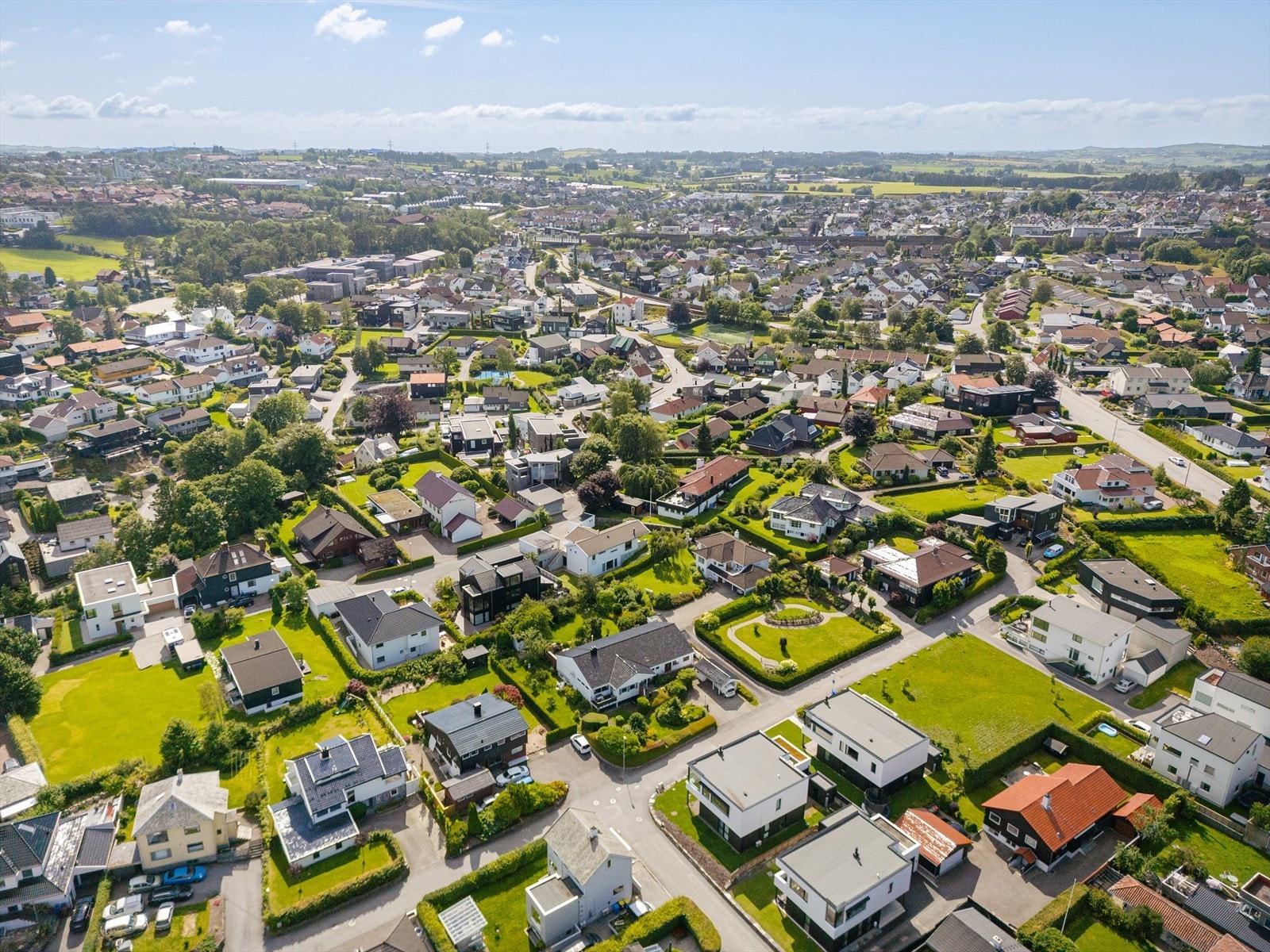 Her ser du hvor kort avstand det er til Skeiane ungdomsskole. Galleribilde