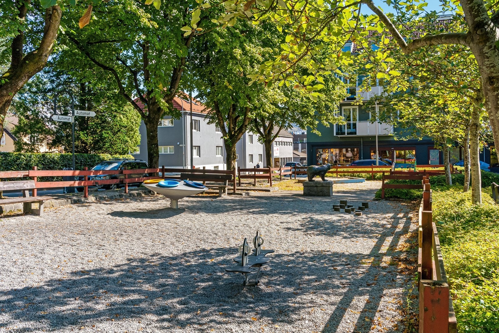 Et herlig bybildet med noe fo enhver. Galleribilde