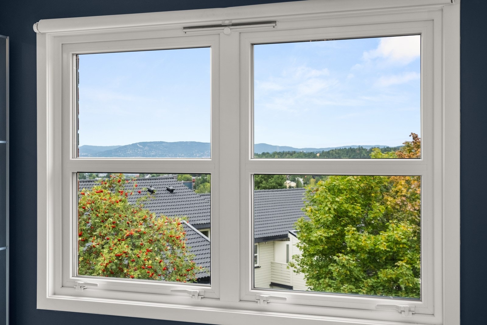 Soverommet vender mot rolige fellesarealer i borettslaget. Galleribilde