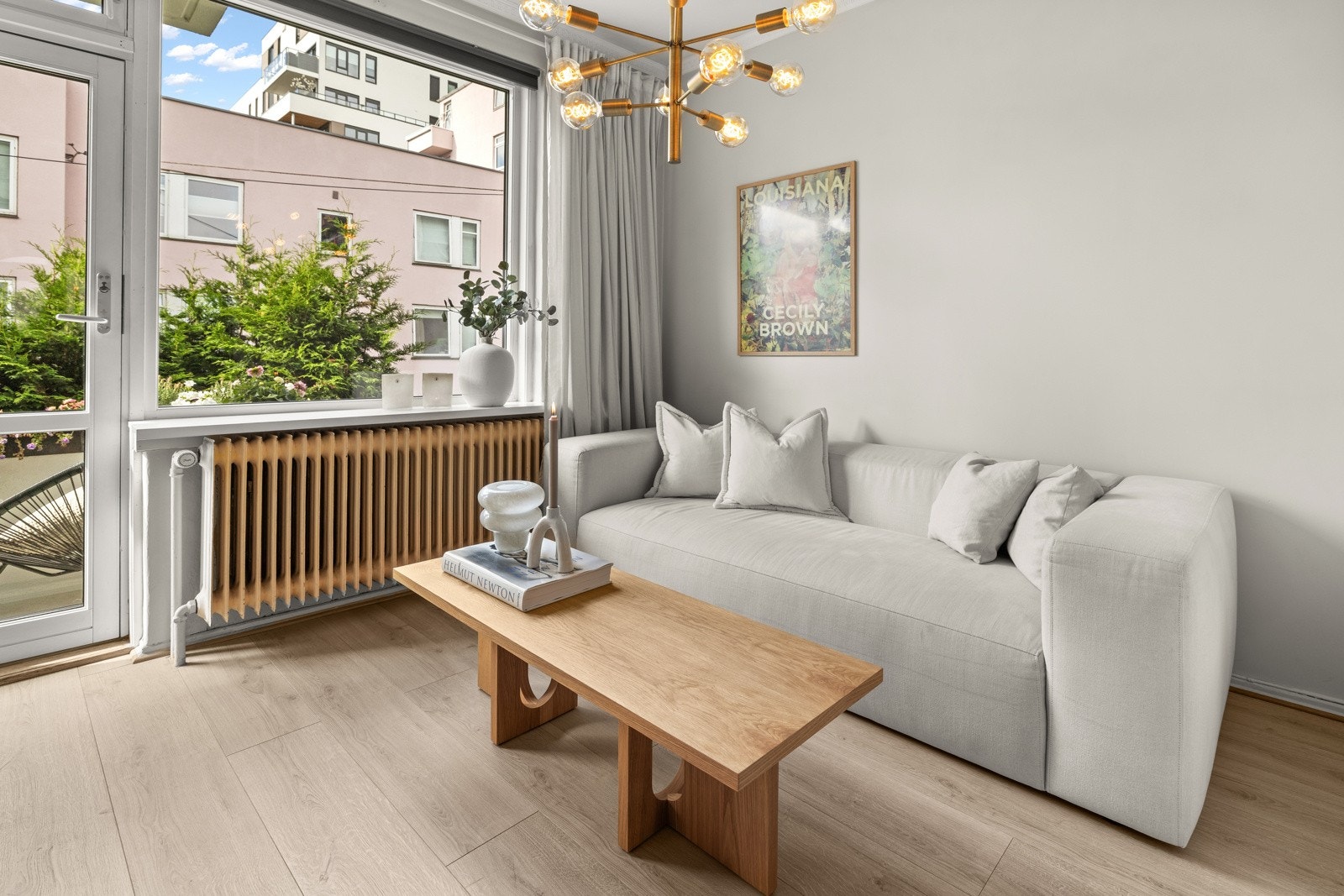 Førsteinntrykket av leiligheten er lekkert og moderne - noe som for øvrig går igjen i hele leiligheten. Galleribilde