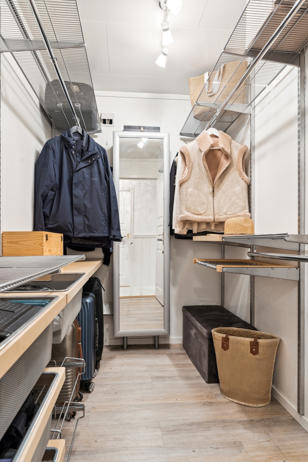 Bod i underetasje. Galleribilde