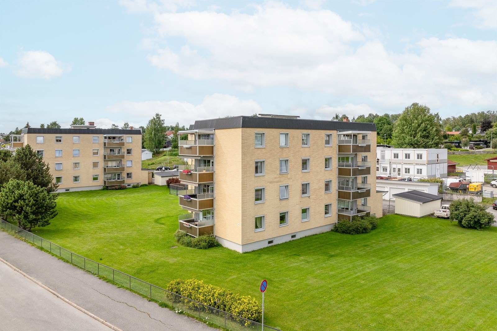 En perfekt bolig for enslige, par, eldre og førstegangskjøpere! Galleribilde