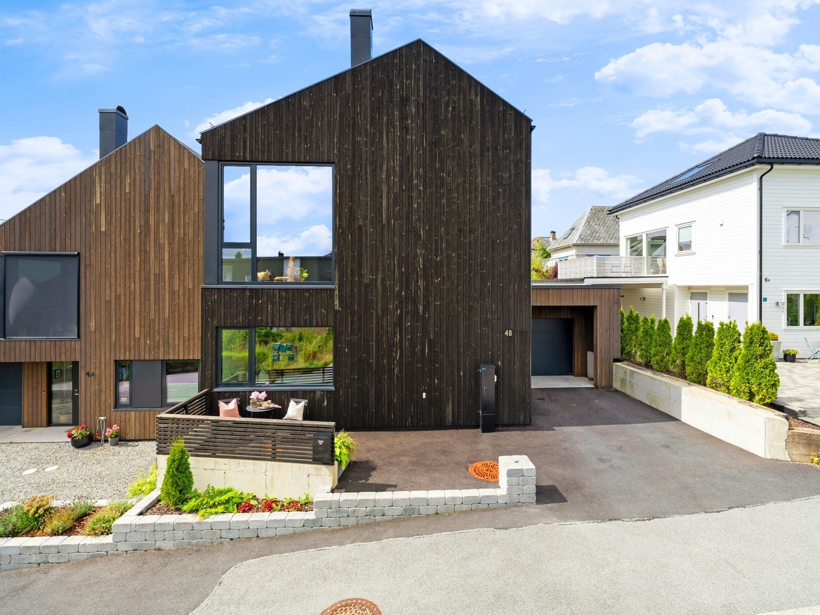 Det er også veggmontert utebelysning Galleribilde