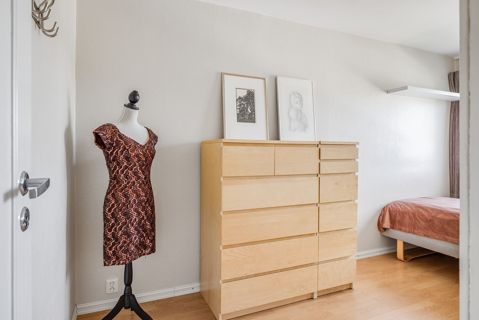 Soverom 2 er et lyst og fint soverom av god størrelse. Galleribilde