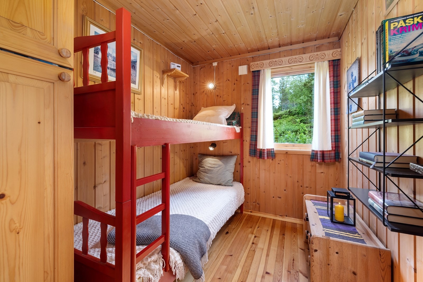 Soverom nr. 2 er innredet med køyeseng. Galleribilde