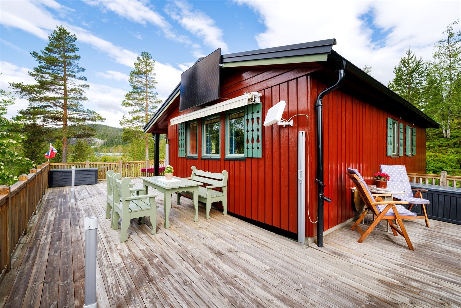 Store terrassearealer gir rom for møblering av ulike soner. Galleribilde