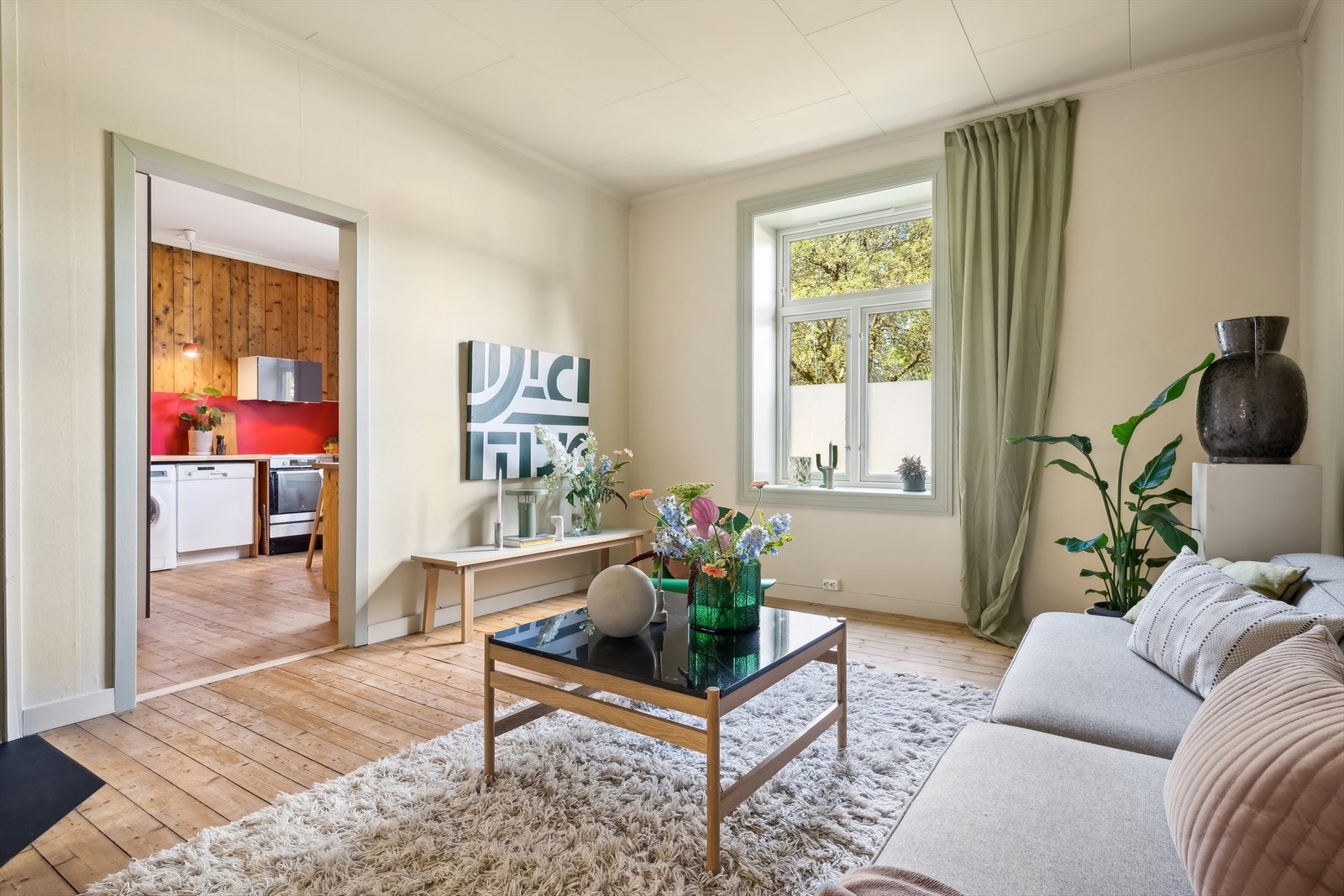 Boligen er enkel å innrede etter enhver smak. Kom på visning for videre planlegging! Galleribilde